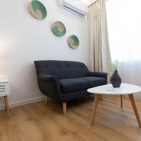 Minimal Apartment In Plaka Atenas Exterior foto